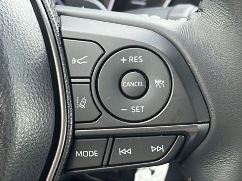 Used 2024 Toyota Camry SE FWD image 19