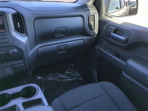 Used 2020 Chevrolet Silverado 1500 Custom w/ Custom Value Package image 19