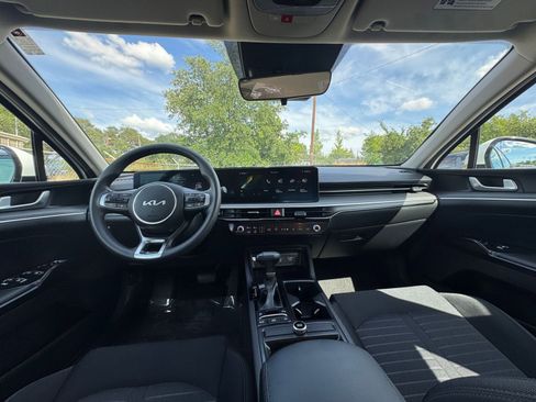 Used 2025 Kia K5 LXS image 32