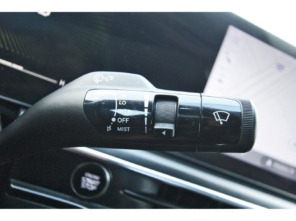 Used 2025 Kia K5 GT-Line w/ GT-Line Premium Package FWD image 21