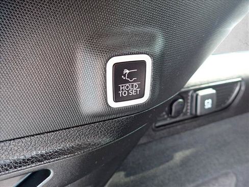 Used 2023 Jeep Grand Cherokee Summit w/ Advanced Protech Group IV AWD/4WD image 9