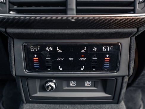 Used 2024 Lamborghini Urus Performante image 48