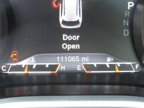 Used 2016 Jeep Cherokee Trailhawk w/ Comfort/Convenience Group AWD/4WD image 21