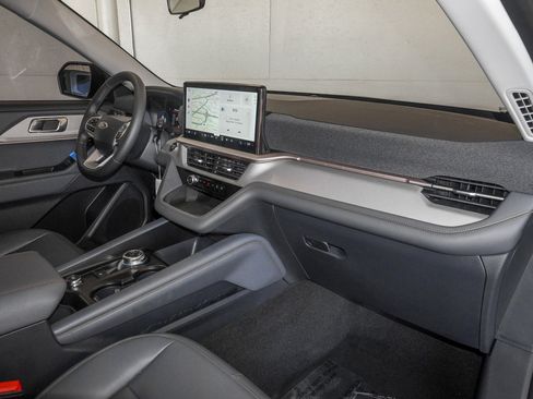 New 2026 Ford Explorer Active w/ Active Comfort Package image 41