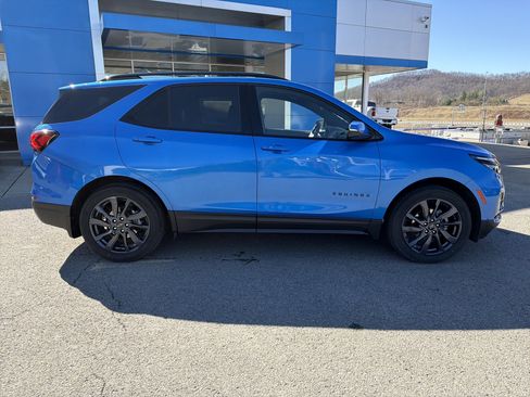 Used 2024 Chevrolet Equinox RS w/ RS Leather Package AWD/4WD image 3