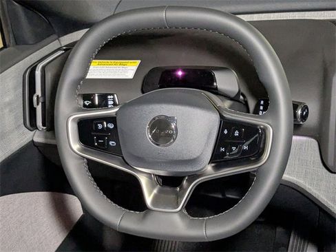 New 2025 Volvo EX30 Ultra w/ Protection Package Premier image 17