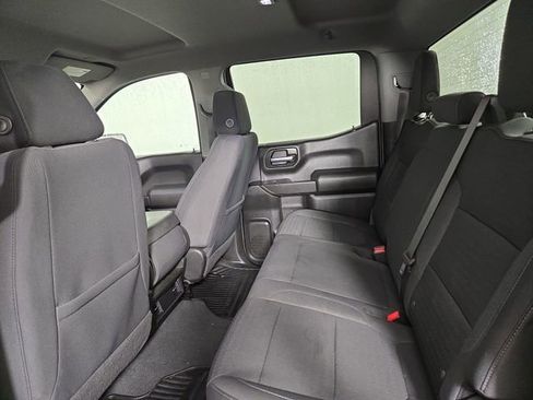 Used 2022 Chevrolet Silverado 1500 Custom image 15