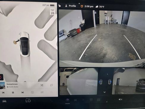 Used 2023 Tesla Model 3 Standard Range RWD image 18
