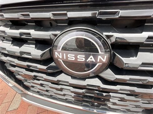 Used 2022 Nissan Kicks SV image 4