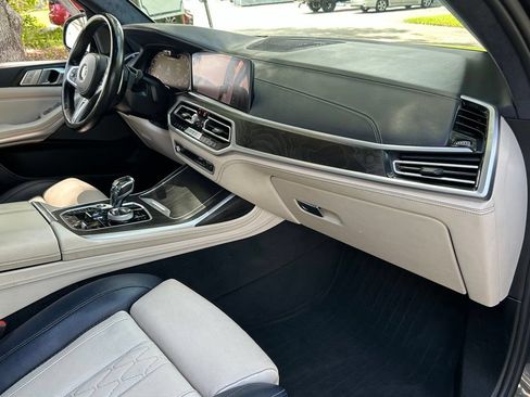 Used 2021 BMW X7 M50i AWD/4WD image 47