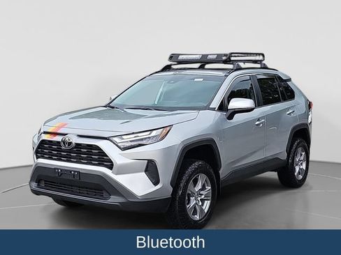 Used 2025 Toyota RAV4 XLE w/ Convenience Package AWD/4WD image 4