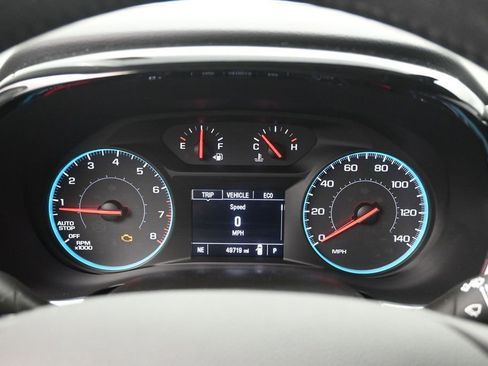 Used 2021 Chevrolet Traverse LT FWD image 12