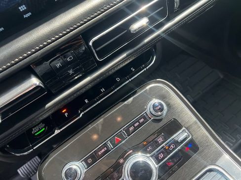 Certified 2023 Lincoln Nautilus AWD image 26