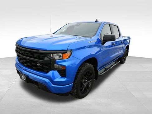 Used 2025 Chevrolet Silverado 1500 Custom w/ LPO, Dark Essentials Package AWD/4WD image 2