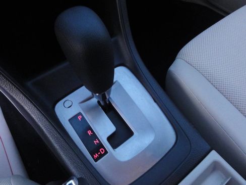 Used 2012 Subaru Impreza 2.0i Premium image 29