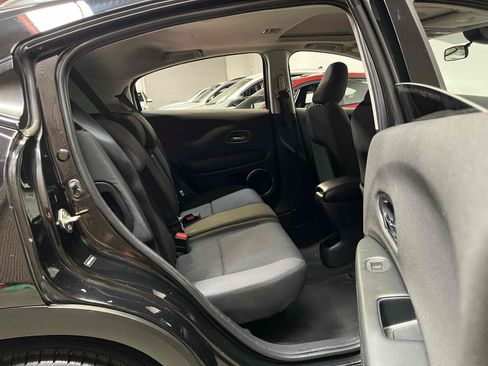 Used 2019 Honda HR-V EX image 36