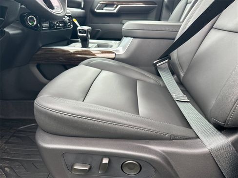 New 2026 GMC Sierra 1500 Elevation w/ Elevation Premium Package image 10