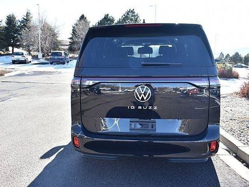 New 2025 Volkswagen ID. Buzz Pro S image 5