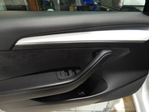 Used 2021 Tesla Model 3 Long Range image 12