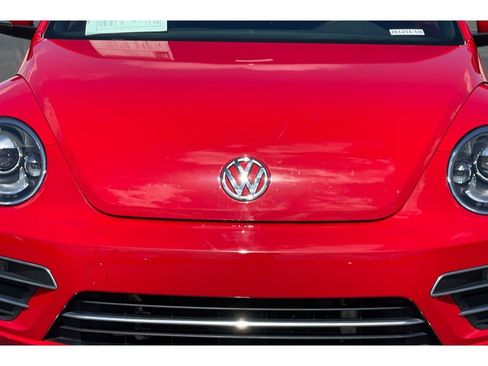 Used 2017 Volkswagen Beetle 1.8T SE FWD image 13