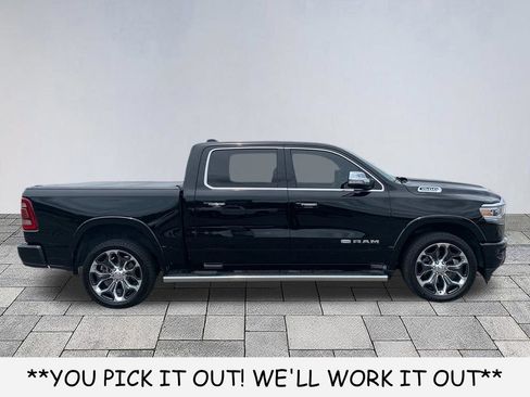 Used 2022 RAM 1500 Limited w/ Body Color Bumper Group AWD/4WD image 8