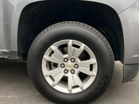 Used 2022 Chevrolet Colorado LT w/ Safety Package image 10