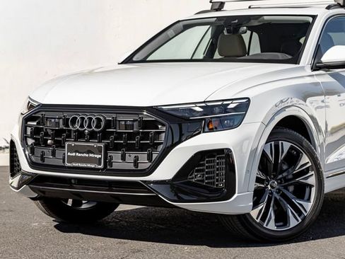Used 2024 Audi Q8 Premium Plus AWD/4WD image 2
