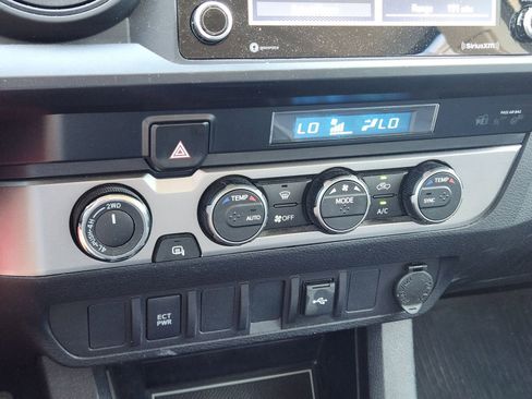 Used 2022 Toyota Tacoma SR image 19