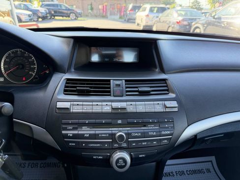 Used 2010 Honda Accord EX-L image 16