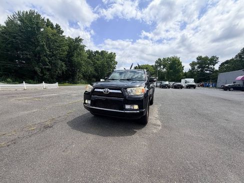 Used 2010 Toyota 4Runner Limited AWD/4WD image 2