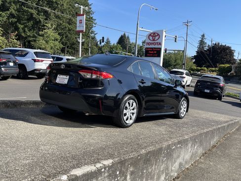 Certified 2023 Toyota Corolla LE FWD image 7