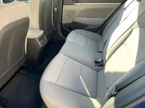 Used 2019 Hyundai Elantra Value Edition FWD image 18