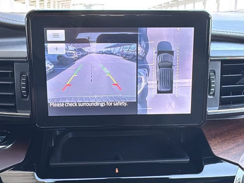 Certified 2023 Ford Explorer King Ranch RWD image 17