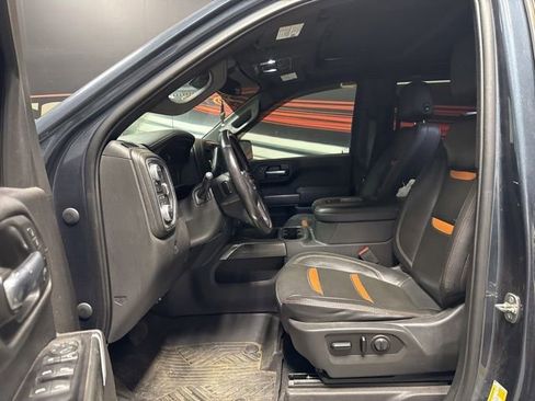 Used 2020 GMC Sierra 1500 AT4 w/ AT4 Premium Package AWD/4WD image 4