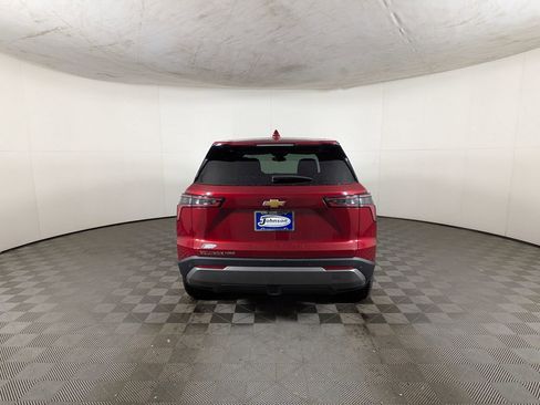 New 2026 Chevrolet Equinox LT w/ Convenience Package II image 8