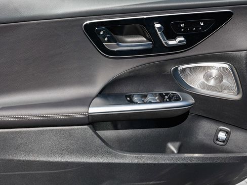 New 2026 Mercedes-Benz C 300 Sedan image 21