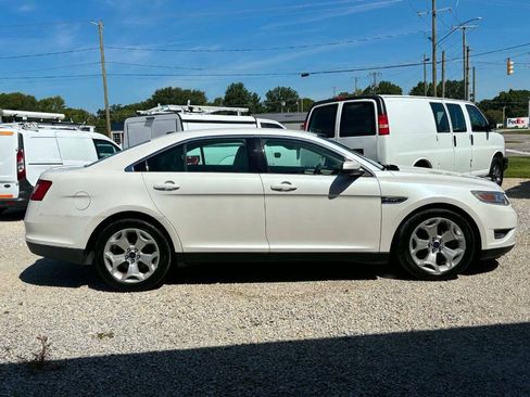 Used 2010 Ford Taurus SEL FWD image 4