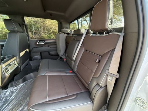 New 2026 GMC Sierra 2500 Denali w/ Denali Reserve Package AWD/4WD image 22