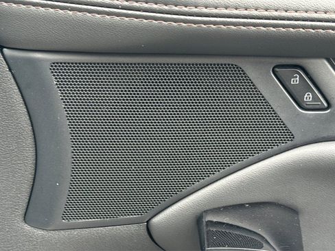 Used 2024 MAZDA MAZDA3 s image 24