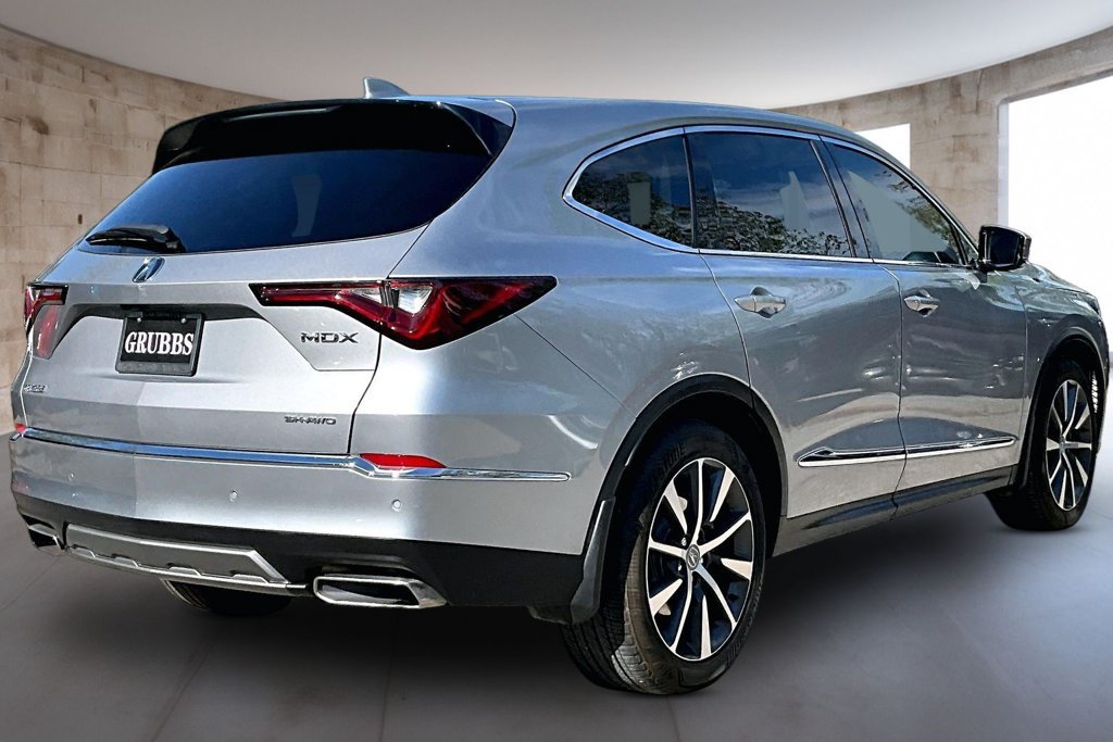 Used 2025 Acura MDX w/ Technology Package AWD/4WD image 2