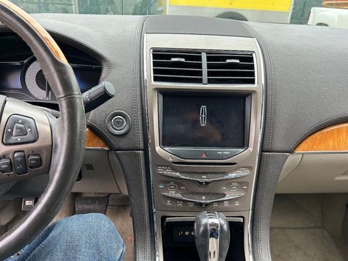 Used 2012 Lincoln MKX AWD image 13