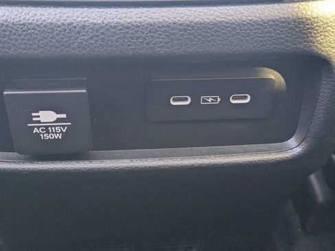 Used 2024 Honda Pilot Elite image 17