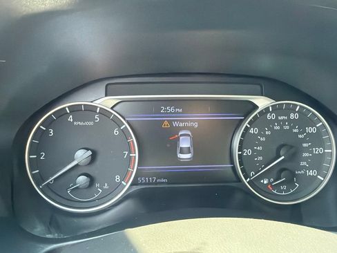 Used 2025 Nissan Altima 2.5 SV FWD image 11