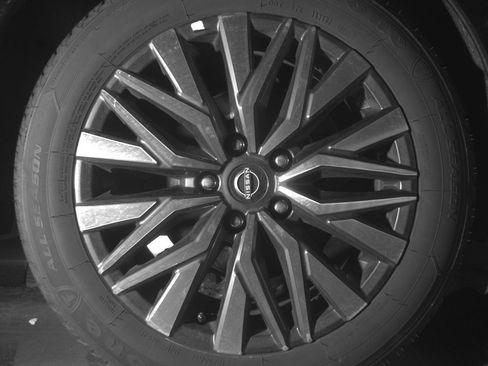 Used 2025 Nissan Altima 2.5 SV FWD image 15
