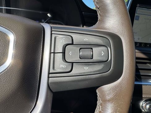 Used 2021 GMC Yukon SLT w/ SLT Luxury Plus Package image 32