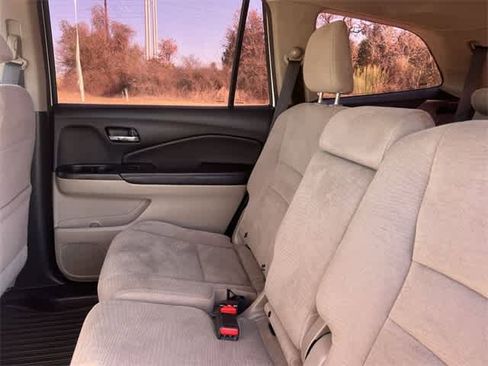 Certified 2017 Honda Pilot EX image 14