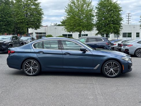 Certified 2023 BMW 530i xDrive w/ Premium Package AWD/4WD image 7