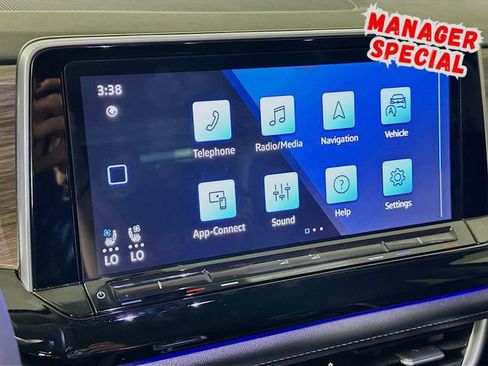 Used 2024 Volkswagen Atlas SEL image 15