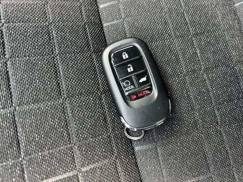 Used 2025 Honda HR-V Sport image 33