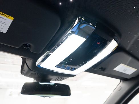 Used 2022 Rolls-Royce Cullinan image 19